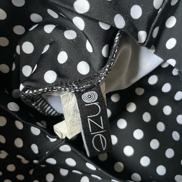 Onzie workout leggings - Picture 2 of 3